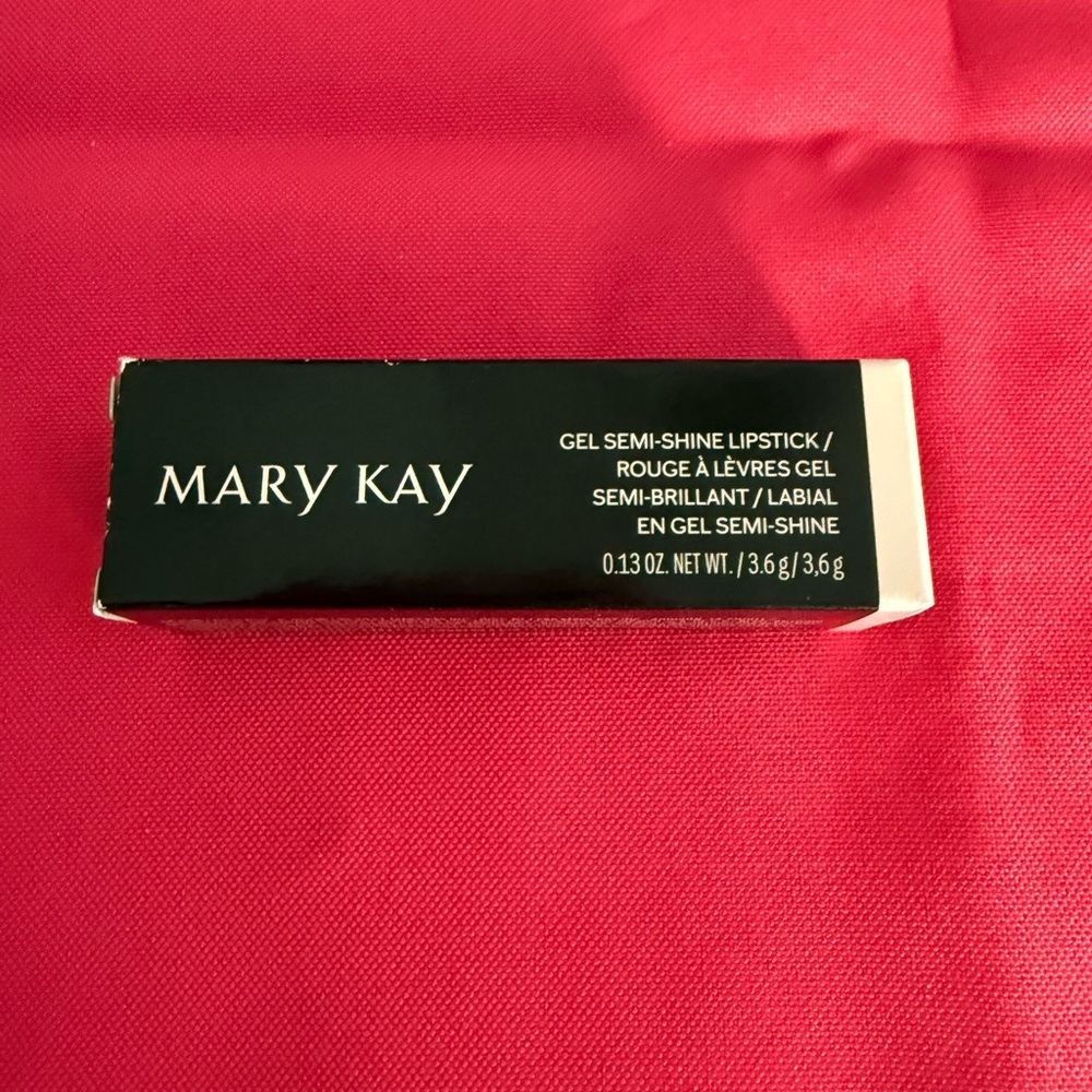 Mary Kay Gel Semi-Shine Lipstick Haute Pink New in Box
